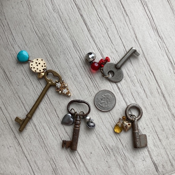 Skeleton keys with charms - Picture 5 of 5
